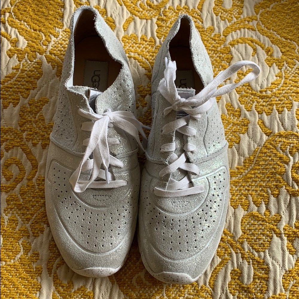 Ugg stardust sneakers